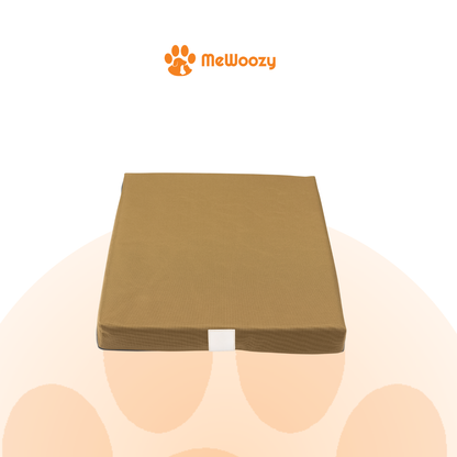 Het hondenbed in coyote tan, bruinbeige matras met wit lipje vooraan