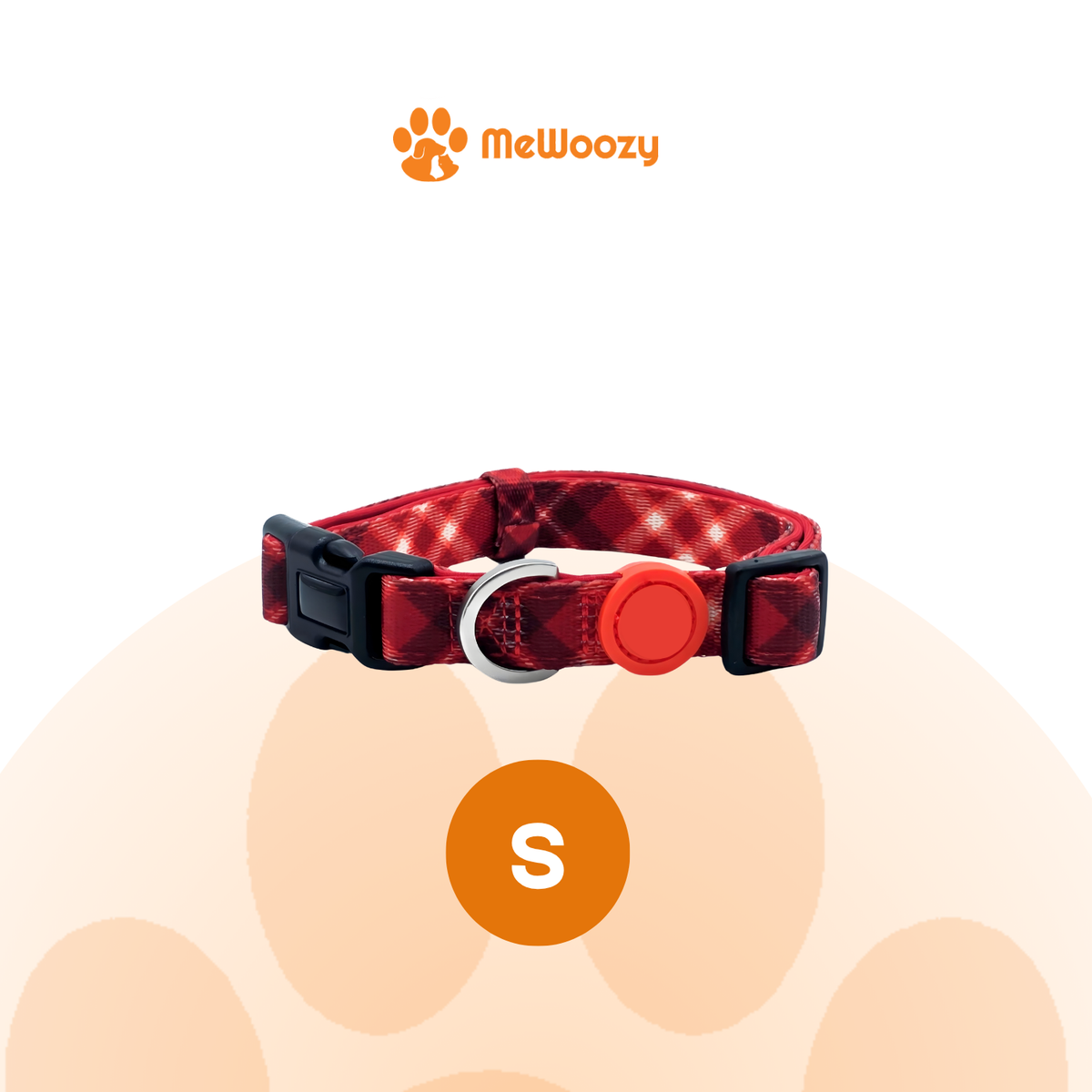 De rode geruite halsband in maat S met oranje maatlabel