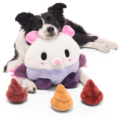 Zwart-witte border collie ligt achter pluchen opossumknuffel met drie drolvormige piepers