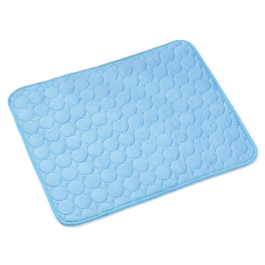 Lichtblauwe verkoelende mat van ice silk voor hond en kat met cirkelpatroon