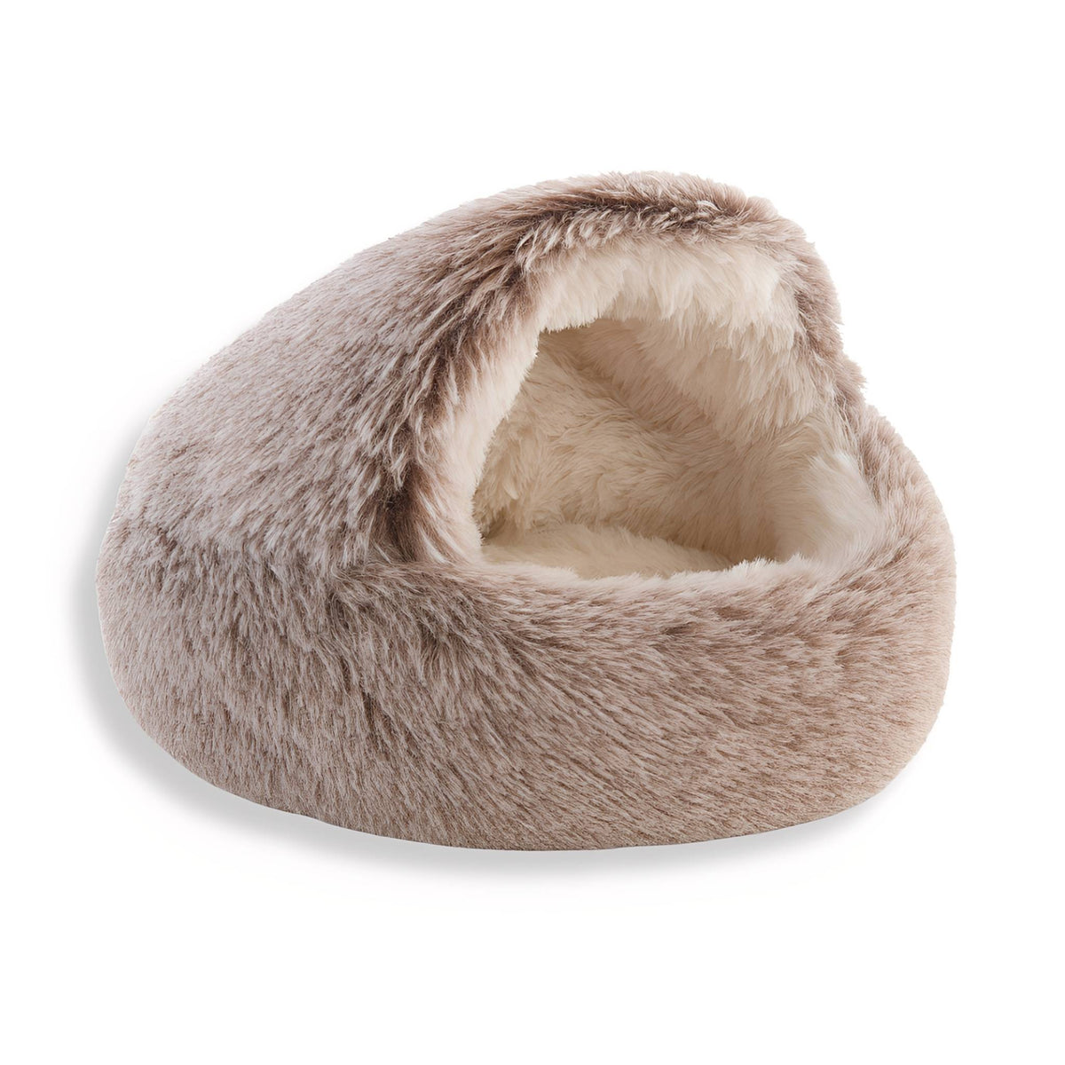 Beige kattenmand met korte pluche vacht en kap, schuin van opzij