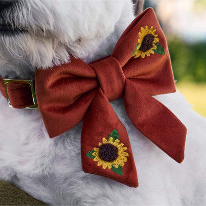 Zonnebloem Halsband Met Geborduurde Grote Strik